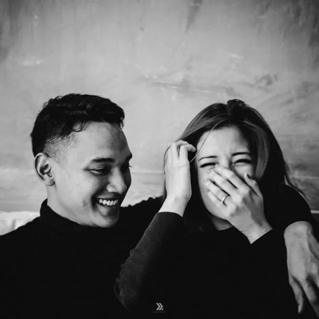 11+ Ide Foto Prewedding Casual Hitam Putih 17
