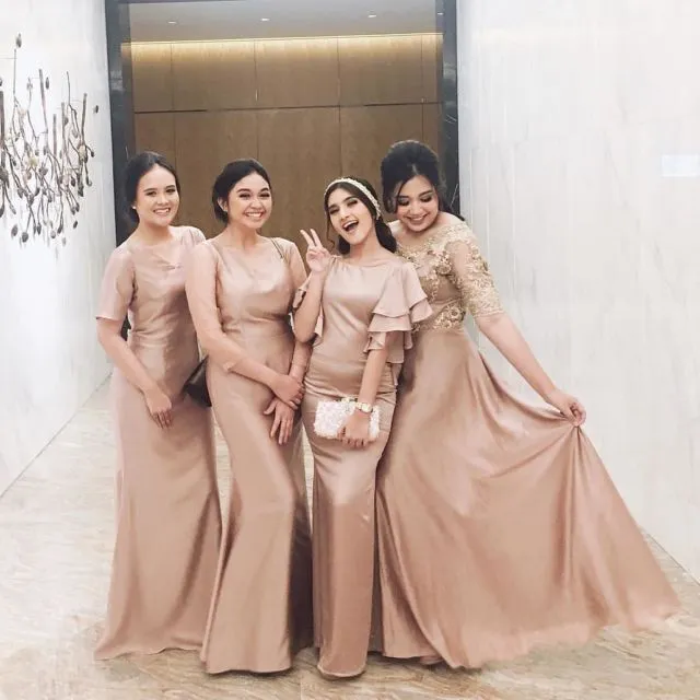 12 Model Baju Bridesmaid Warna Nude (Kalem dan Mempesona) 13