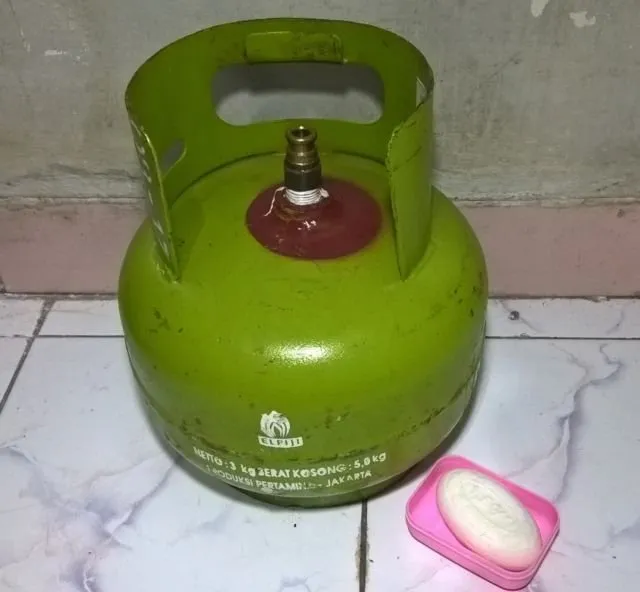 7 Cara Pasang Gas Elpiji yang Benar, Mudah & Aman 9