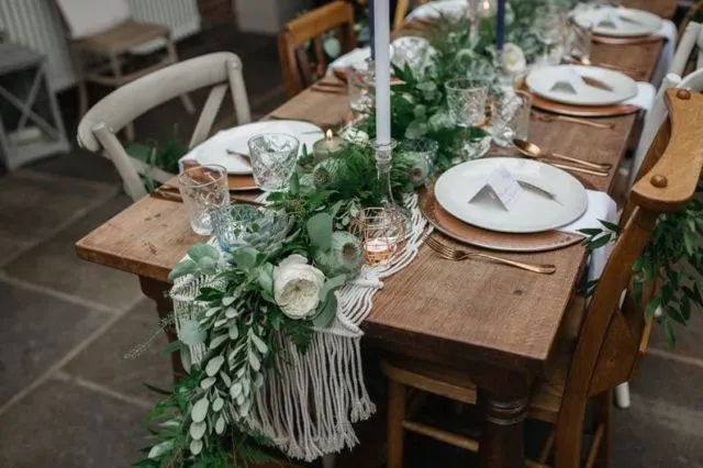 10 Ide Dekorasi Pernikahan Tema Bohemian Pakai Macrame 14