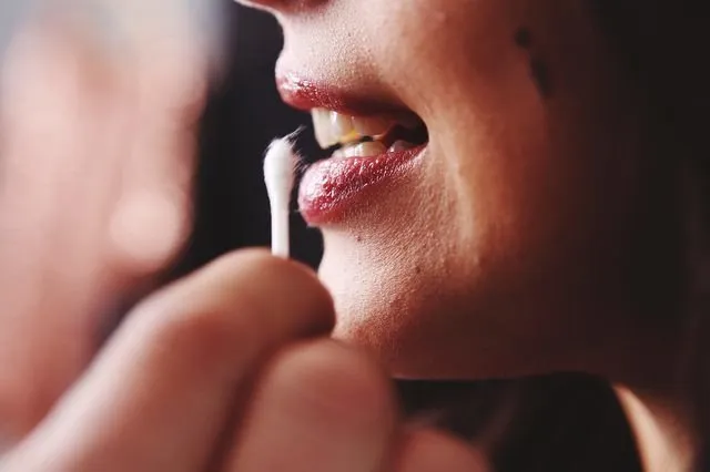 5 Tips Pemakaian Lip Liner. Asal Diikuti, Bibirmu Bisa Cetar Membahana 8