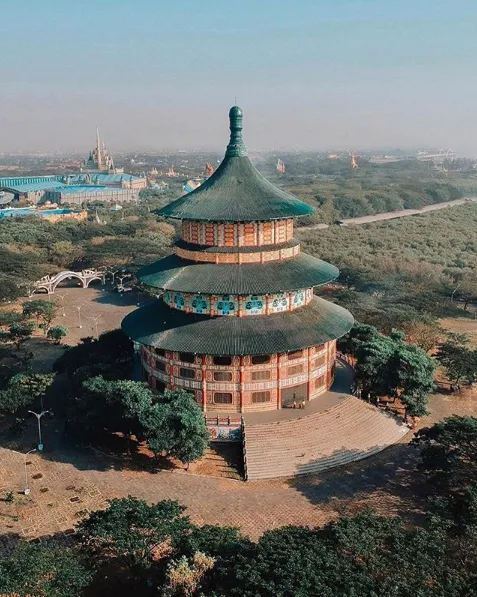 7 Destinasi Wisata Surabaya yang Wajib Kamu Kunjungi. Bikin Betah dan Males Pulang! 10