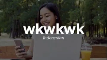 4 Kemungkinan Asal Muasal Ekspresi Tertawa ‘Wkwk’ di Indonesia. Kalau Kamu Percaya yang Mana, Guys?