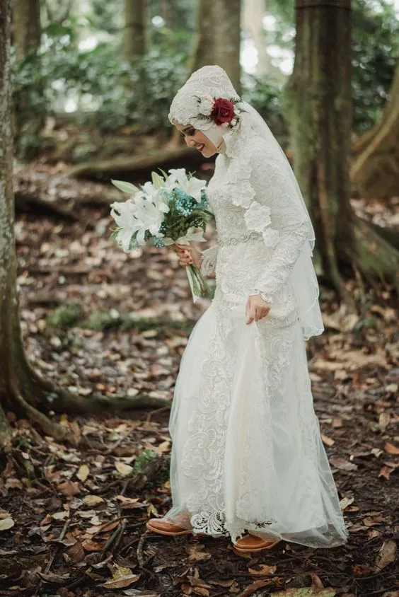 12 Ide Wedding Hijab Do dengan Mahkota Bunga 20