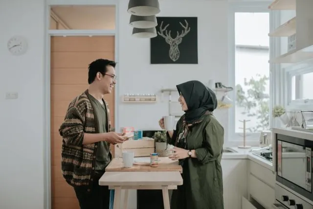 12+ Ide Prewedding Tanpa Bersentuhan, Mesra dan Elegan! 14