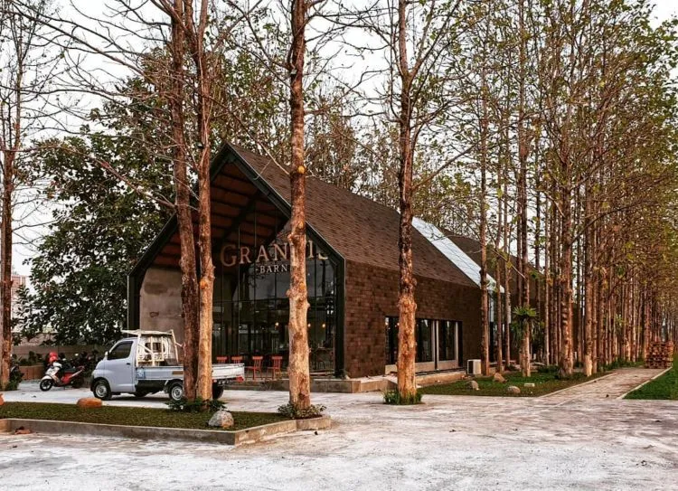 Grandis Barn: Resto Instagramable di Solo Raya 10
