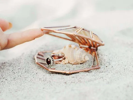 9+ Ide Kotak Cincin Tunangan/Nikah yang Cantik 20