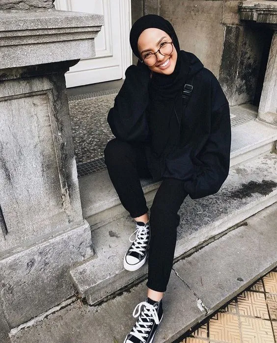 Style Berhijab ala Tomboy yang Tampil Selow & Nyaman! 12