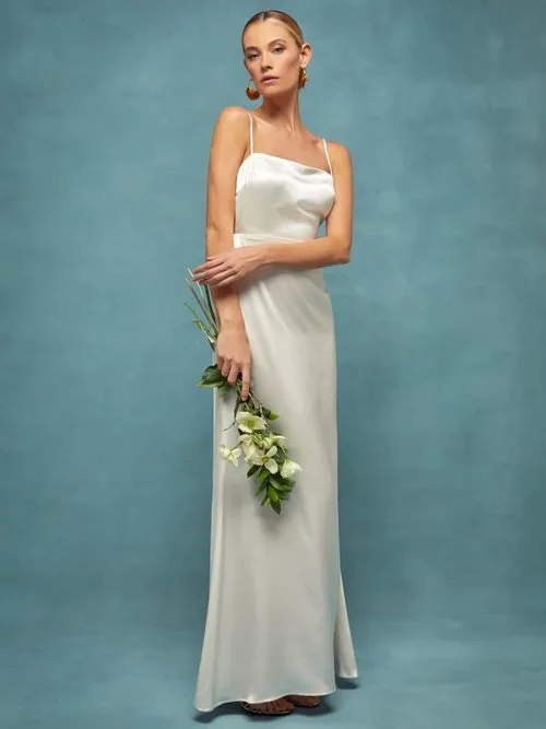 8 Label Busana Pengantin Eco-Friendly yang Keren 9