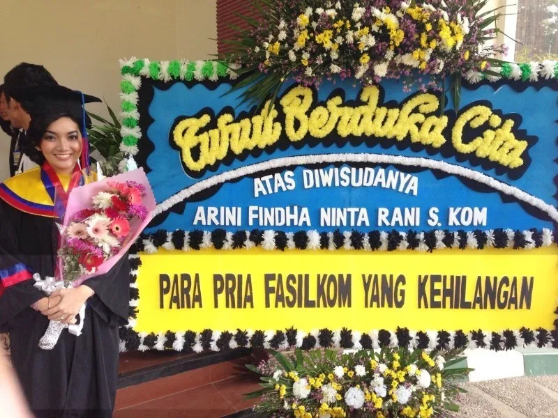 12 Banner Ucapan Selamat Wisuda Lucu dan Sedikit Nakal 19