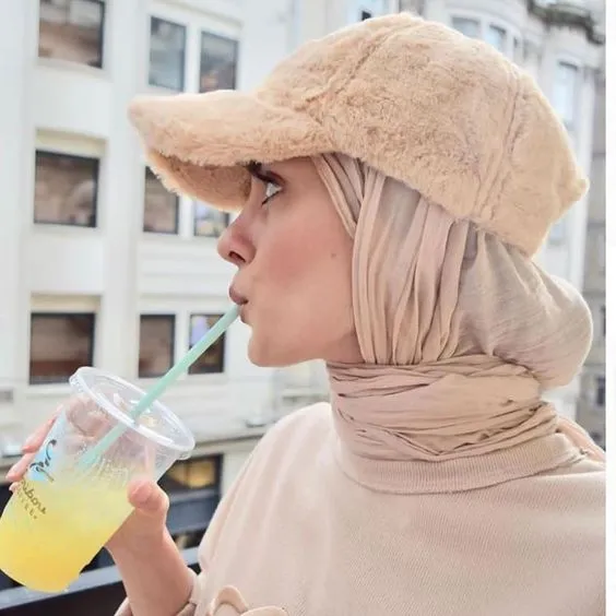 Style Berhijab ala Tomboy yang Tampil Selow & Nyaman! 16