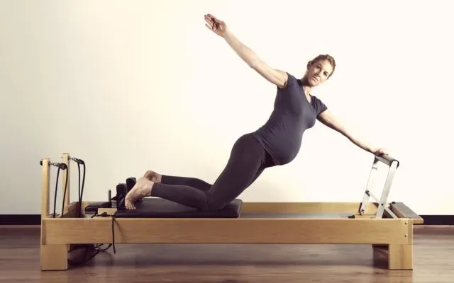 A-Z Soal Pilates Saat Hamil. Ada yang Bilang Bahaya, tapi Banyak Lo Manfaatnya! 7
