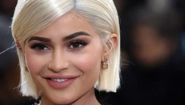 6 Perbedaan Cushion dan Foundation, Jangan Sampai Salah! 11