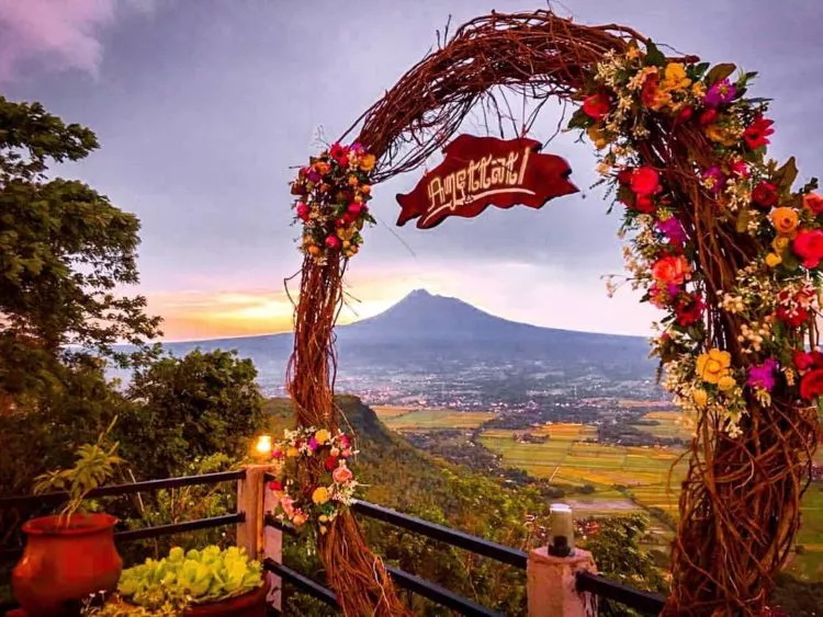 7 Tempat Nongkrong di Jogja dengan View Bagus 15