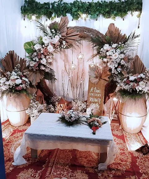 10 Ide Dekorasi Meja Akad dalam Ruangan Bertema Rustic 19