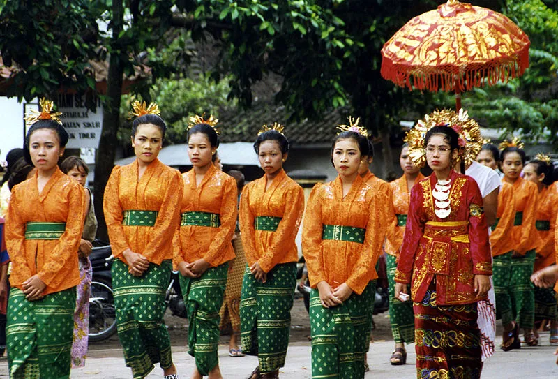 6 Pernikahan Adat Termahal di Indonesia. Mulai dari Prosesi demi Prosesi Hingga Maharnya 10