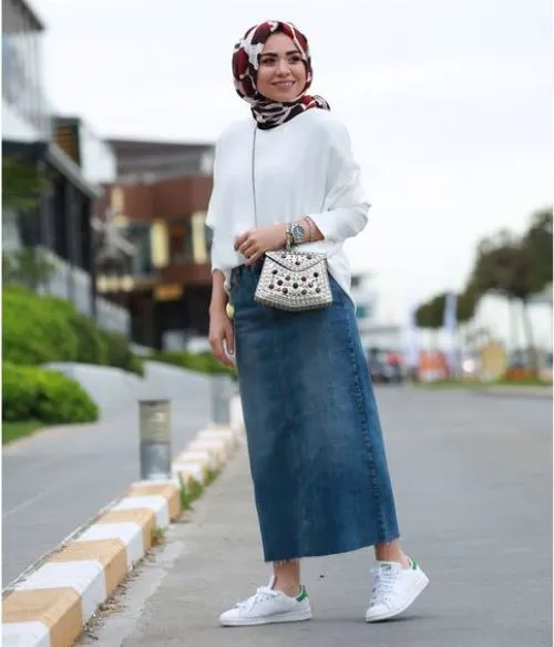 9 Inspirasi OOTD Rok Span Kalau Bosan Sama Celana 14