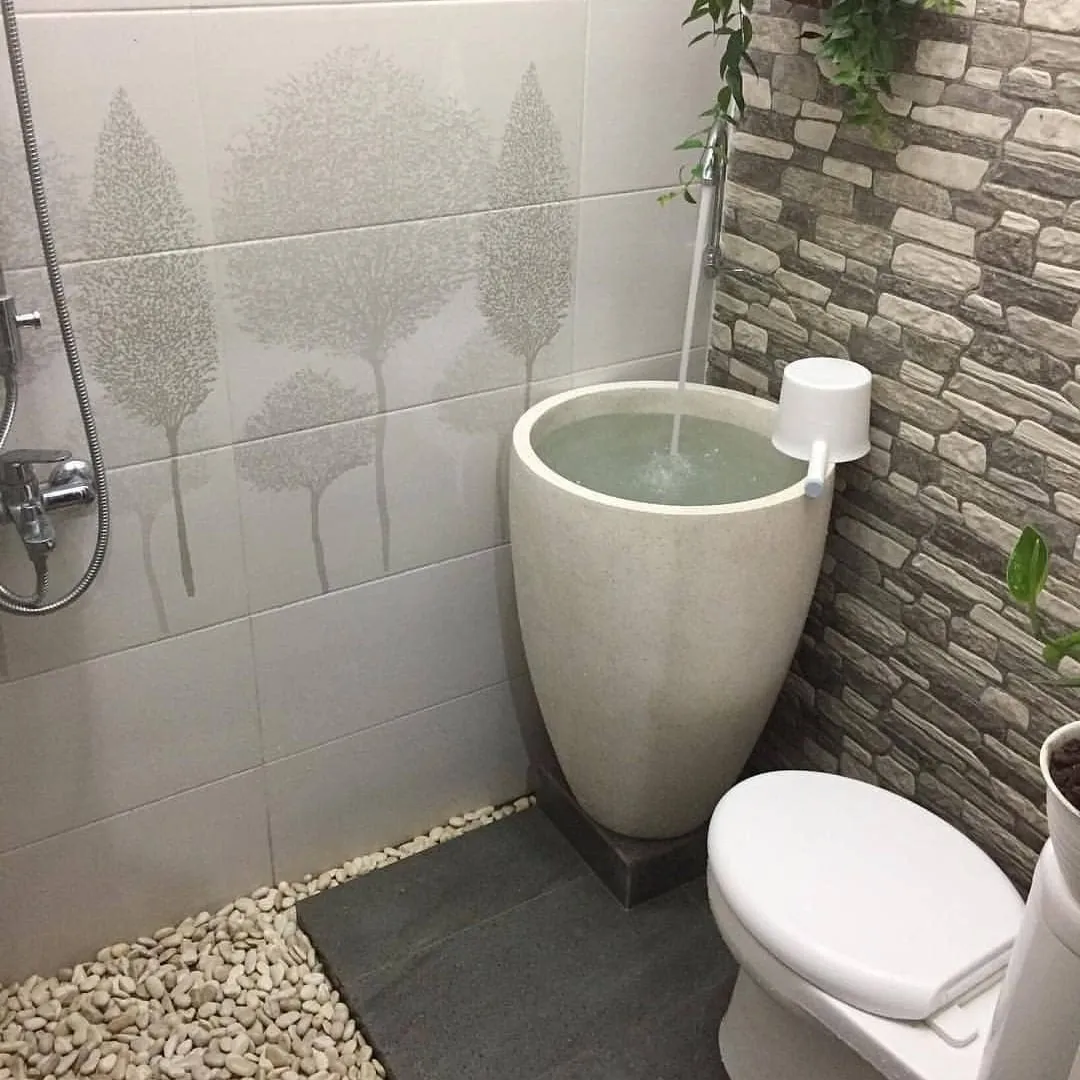 11 Desain Kamar Mandi Ukuran 2x1 Minimalis & Terlihat Luas 21