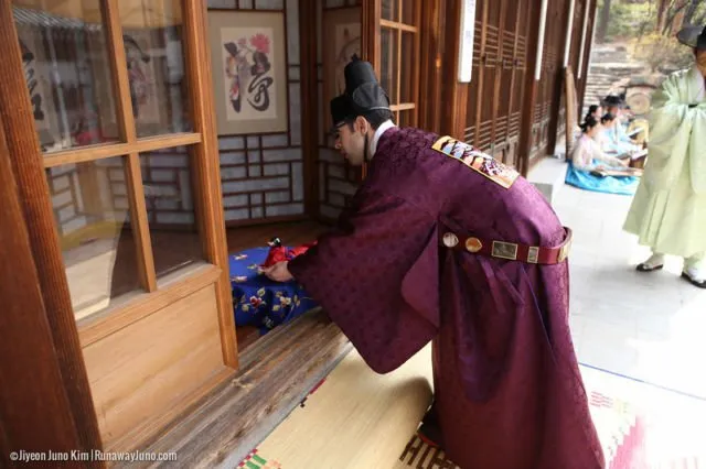 8 Tradisi Pernikahan di Korea Selatan yang Mungkin Belum Kamu Tahu 11