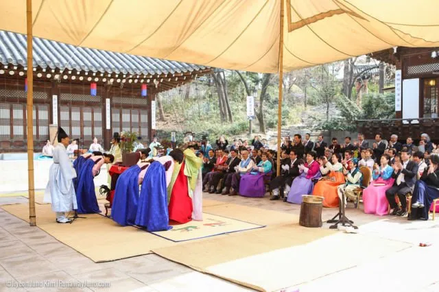 8 Tradisi Pernikahan di Korea Selatan yang Mungkin Belum Kamu Tahu 14