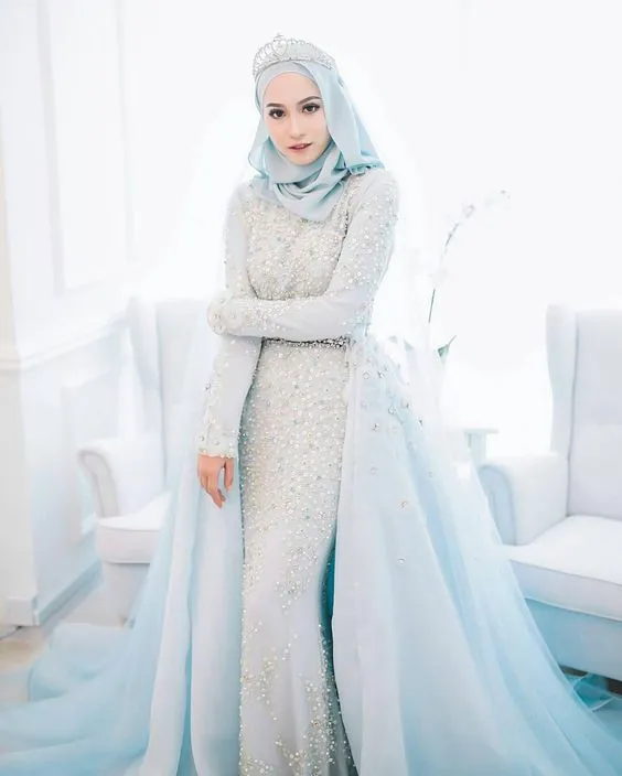 10 Inspirasi Gaun Pernikahan Organza yang Kekinian 18