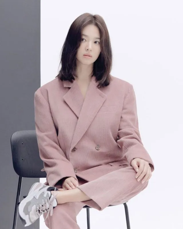 Inspirasi Oversized Blazer untuk Berbagai Acara Pentingmu 11