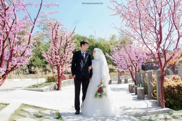 11 Inspirasi Prewedding dengan Veil ala Korea yang Kece 15
