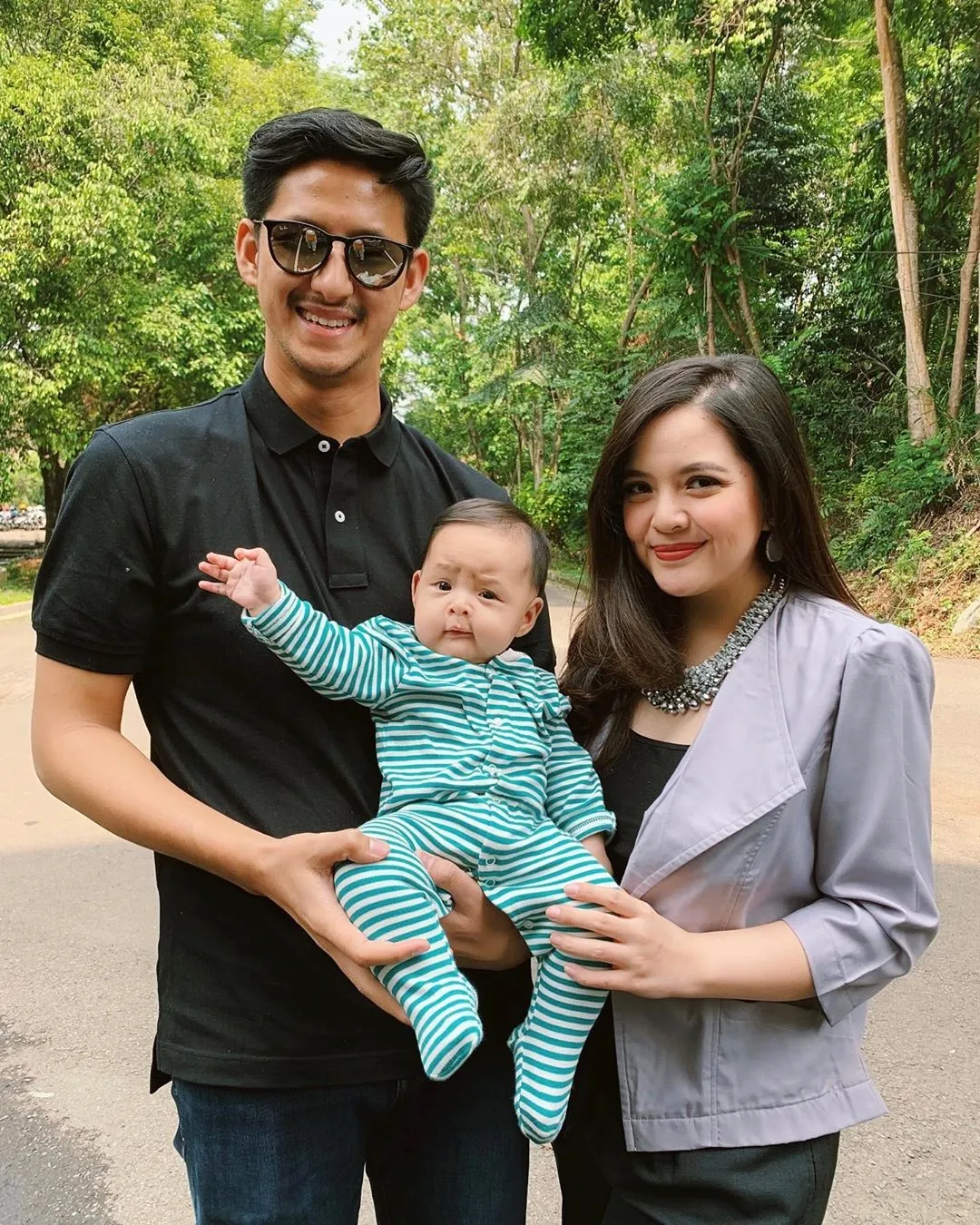 Kabar Terkini Deretan Artis Cilik 90-an. Ada yang Masih Eksis, Ada Pula yang Fokus Mengurus Keluarga 10