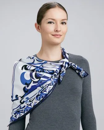 11 Cara Padu Padan Scarf yang Cantik dan Super Modis. Banyak Banget nih Idenya! 20