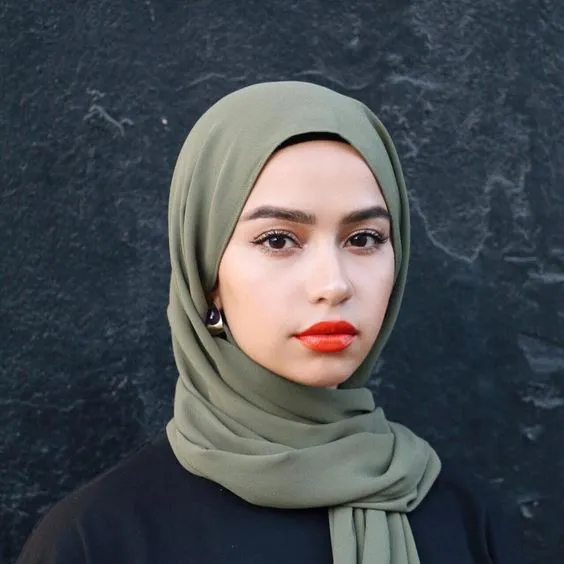 9 Warna Hijab Netral untuk Semua Baju (Wajib Punya) 12