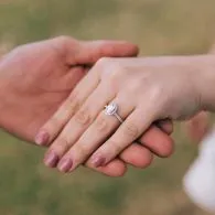 Asal Muasal Menikah Harus Pakai Cincin Sebagai Tanda Sah