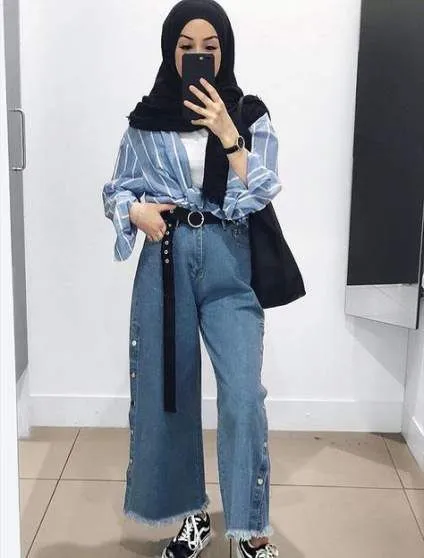 9 OOTD Kulot Jeans Hijab Remaja yang Keren & Santun! 12