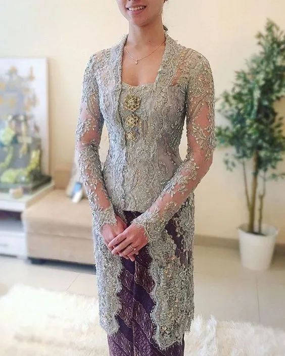 9 Model Kebaya Kutu Baru Modern Anti Pasaran 16