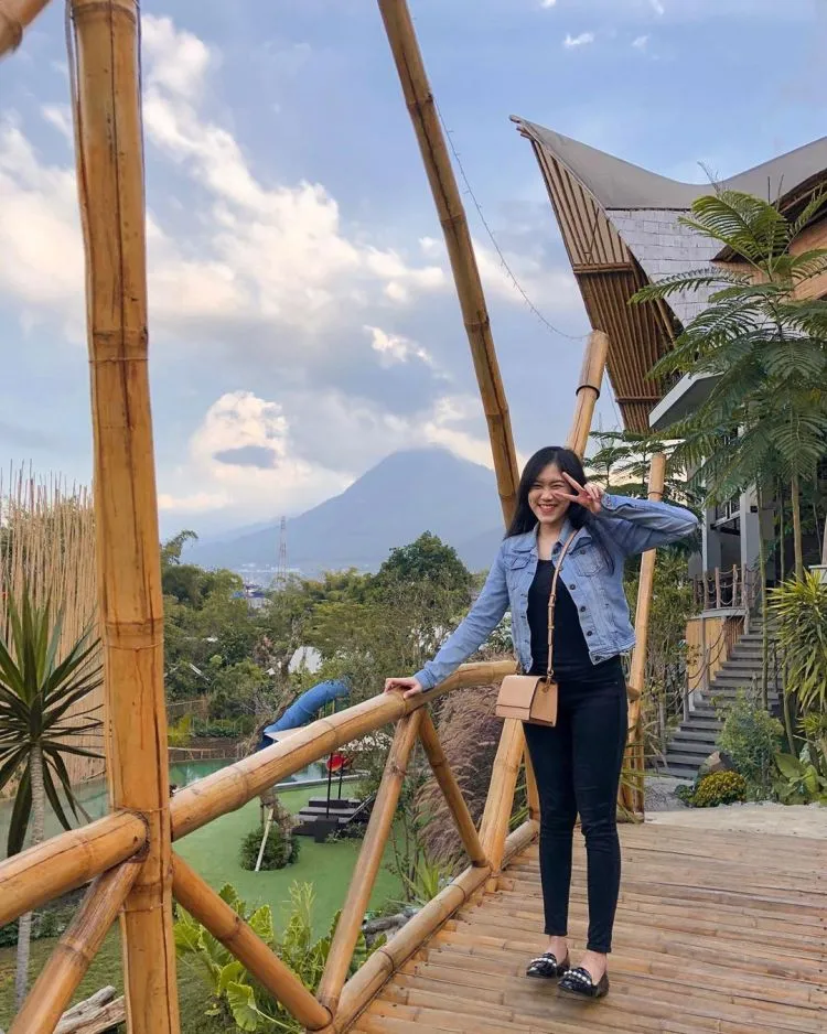 Glamping Oak Tree Resort, Sensasi Glamping Mewah di Batu 16