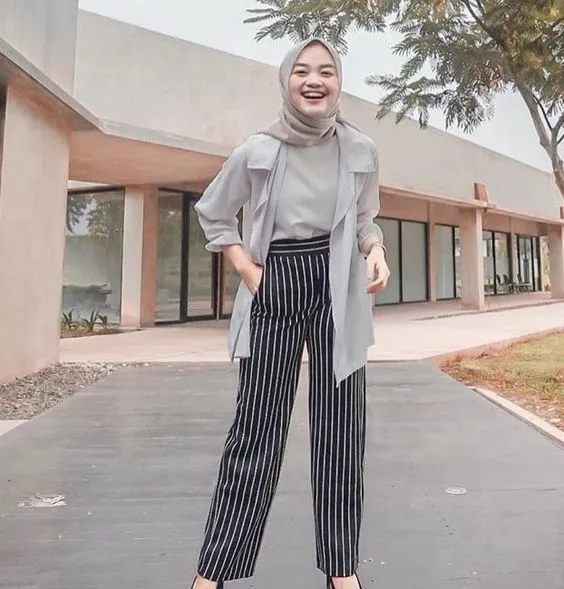10 Outfit Busana Kondangan Hijaber Pemotor 18