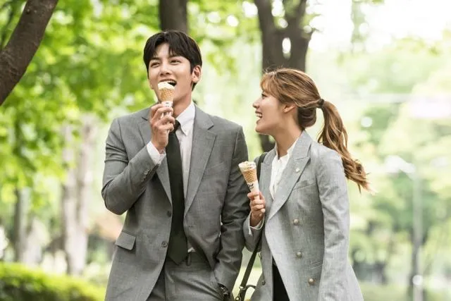 10 Ide Foto Prewedding ala Drama Korea yang Keren 16