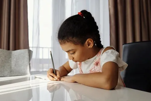 Bukan Hal Seram, Ini 5 Tanda Anak Indigo yang Harus Diperhatikan Para Orang Tua! 8