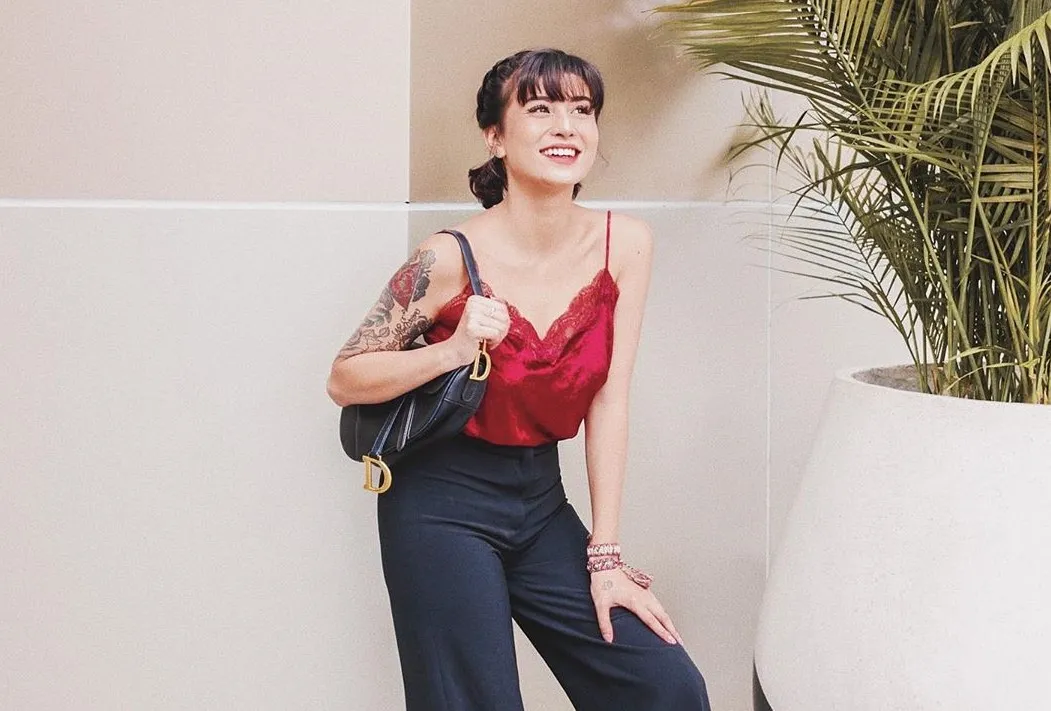 11 Artis Cewek yang Bertato, Punya Makna Tersendiri 12