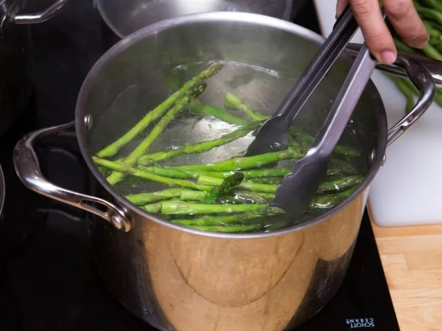 7 Kesalahan Memasak Sayuran yang Bikin Jadi Gagal Sehat. Percuma Saja! 10 kesalahan memasak sayuran