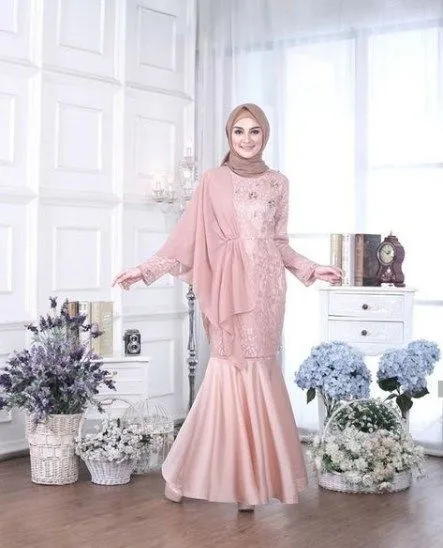 10 Model Kebaya Duyung Modern Aneka Warna 19