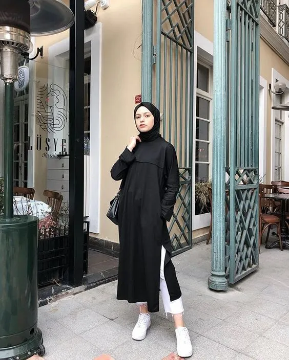 9+ Inspirasi OOTD Hijab Hitam untuk Berbagai Acara
