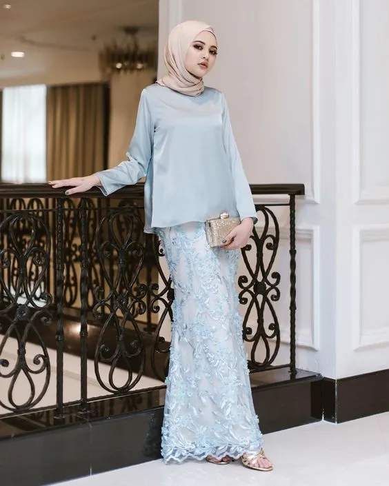 10 Model Kebaya Duyung Modern Aneka Warna 14