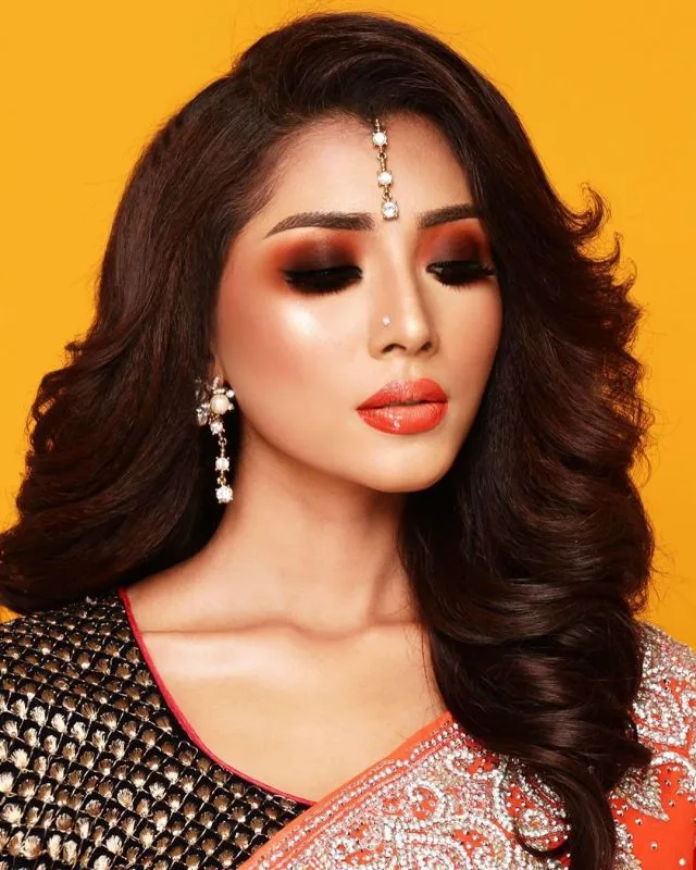 10 Ide Makeup Pengantin India Tercantik untuk Resepsi 11