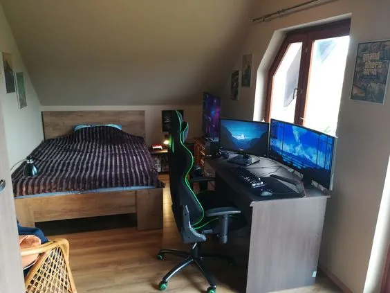 9 Inspirasi Kamar Gaming, Sensasinya Dapat, Keren & Nyaman 16