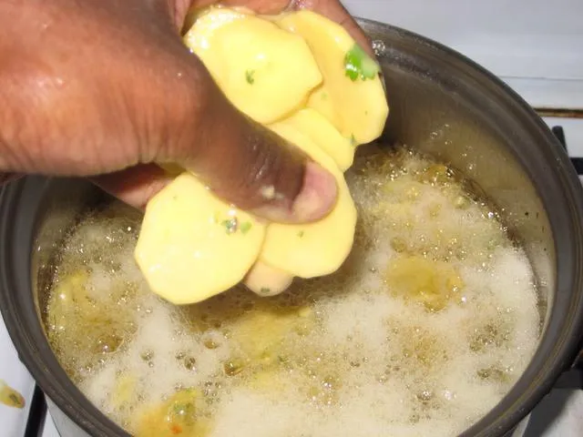 6 Cara Mengatasi Masakan yang Terlalu Asin 9