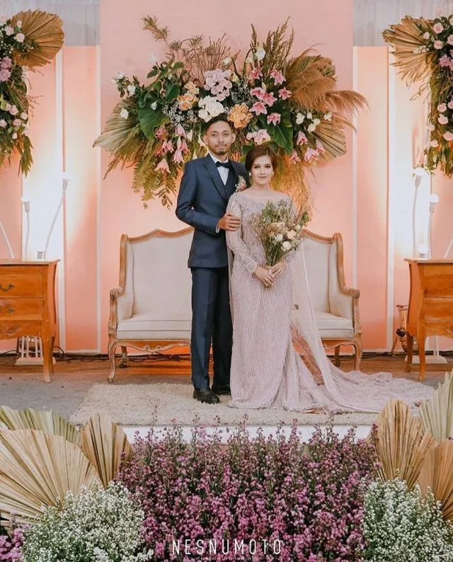 7 Dekorasi Pelaminan Mewah Aesthetic Nuansa Pastel 12