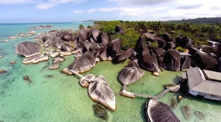 7 Destinasi Wisata yang Cantik di Pulau Natuna 9 wisata natuna