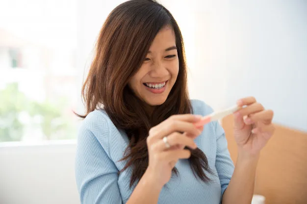 Agar Hasil Tepat Akurat, Ini Trik Menggunakan Test Pack yang Ternyata Nggak Bisa Sembarangan 12