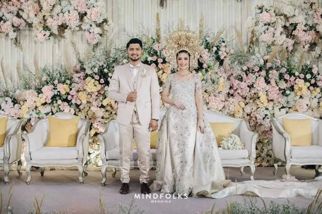 7 Dekorasi Pelaminan Mewah Aesthetic Nuansa Pastel 14