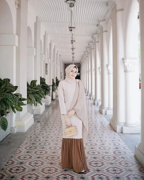 10 Model Kebaya Duyung Modern Aneka Warna 18